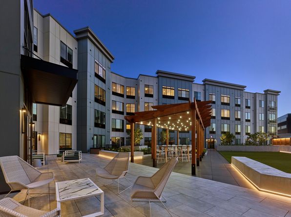 1245 Main St APT 241