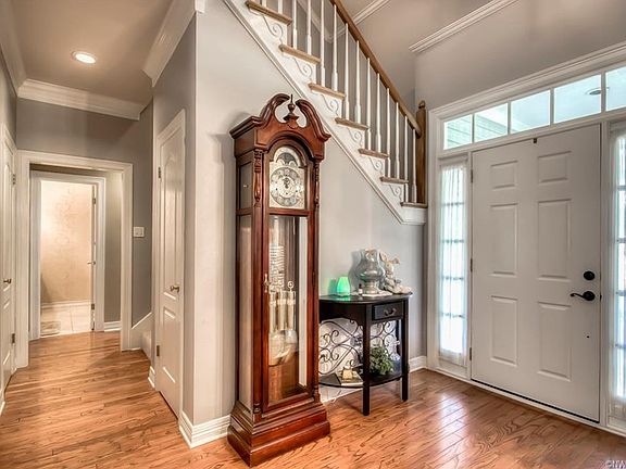 4th image of 143 Woodvale Creek Cir