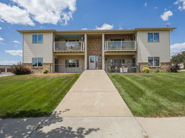 3554 N 19th St APT 1, Bismarck, ND 58503