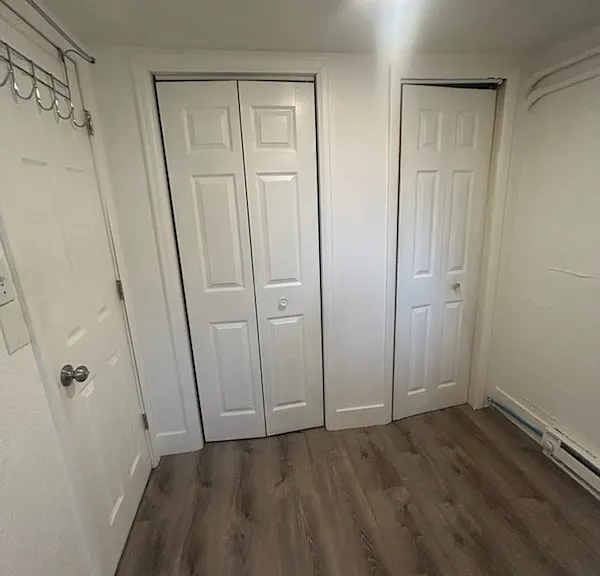 305 Scott Ave #C — Photo 12