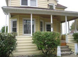 917 Vine St, Manistee, MI