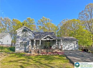 158 Davis Cir, Bushkill, PA 18324