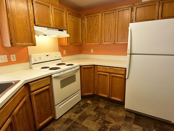 5th image of 5920 NE 98th St