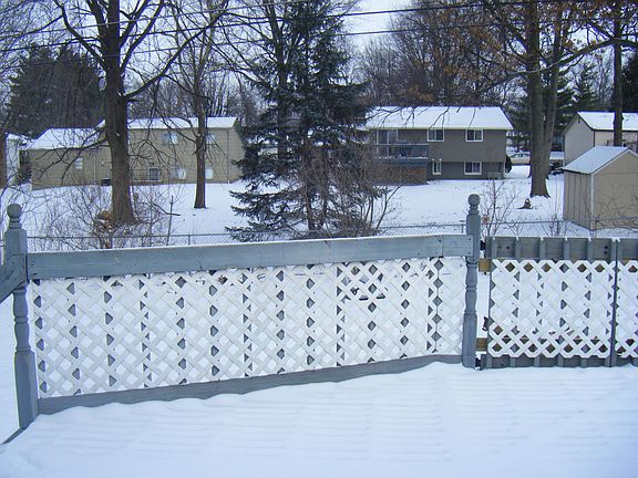 3rd image of 6470 Penick Dr