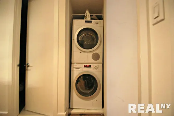 Rented by REAL New York | media 32