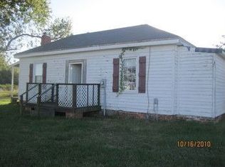 8514 Hines Rd, Disputanta, VA 23842