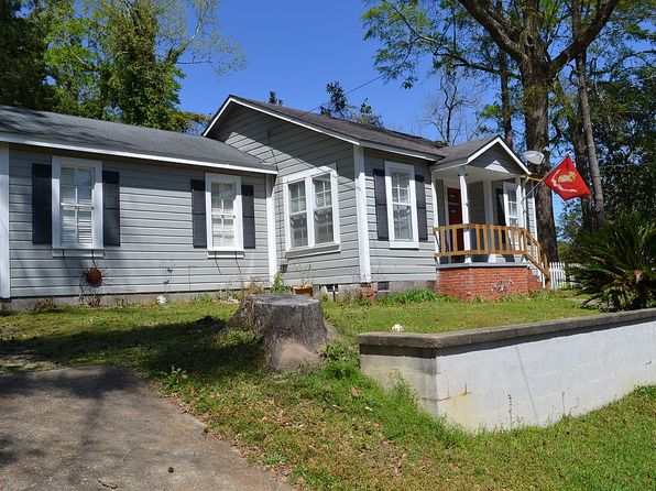 260 Pettus St, Georgiana, AL 36033