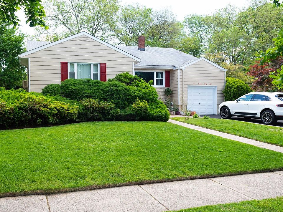 1st image of 549 Mabie St