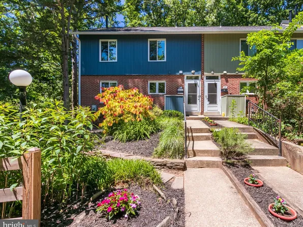 5 Laurel Hill Rd, Greenbelt, MD 20770