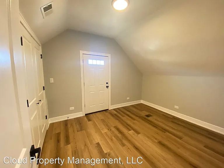 2401 S Homan Ave #3F — Photo 10