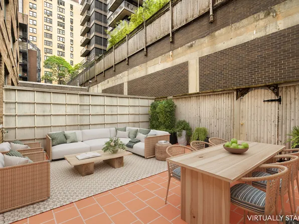 330 East 49th Street 1A image 2 of 6
