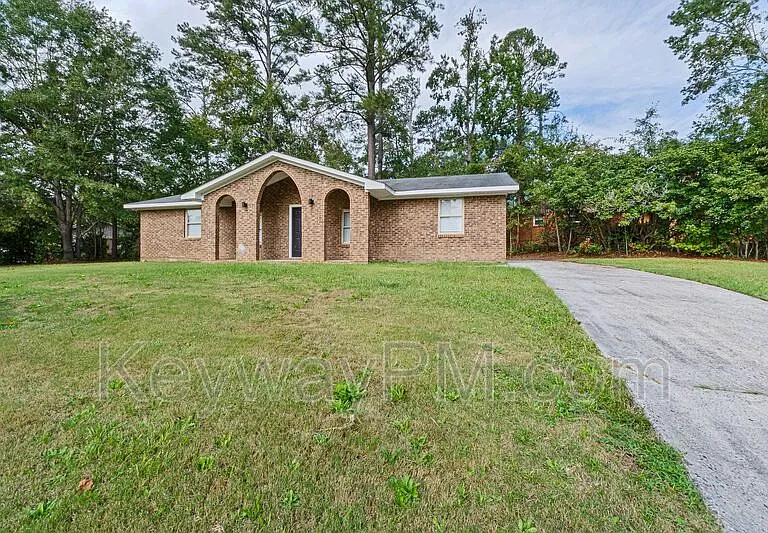 2631 Drayton Dr — Photo 2