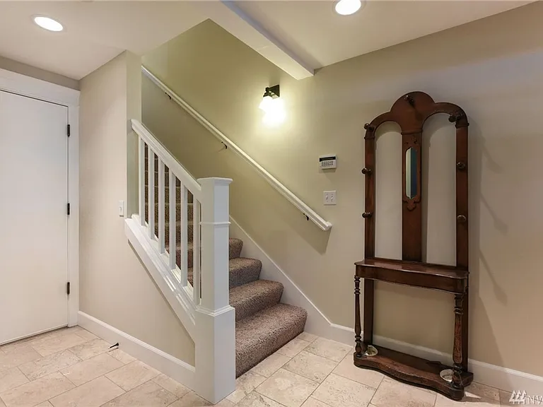 4322B Francis Ave N — Photo 17