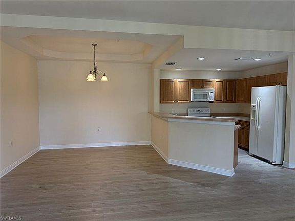 3rd image of 3968 Pomodoro Cir Unit 202
