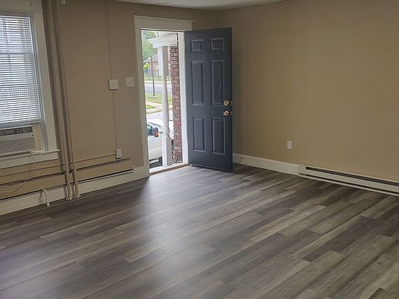 2nd image of 101 W Cottage Pl APT 2C