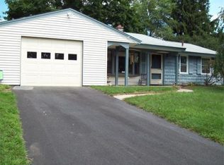 194 Ruthellen Rd, Bellingham, MA 02019