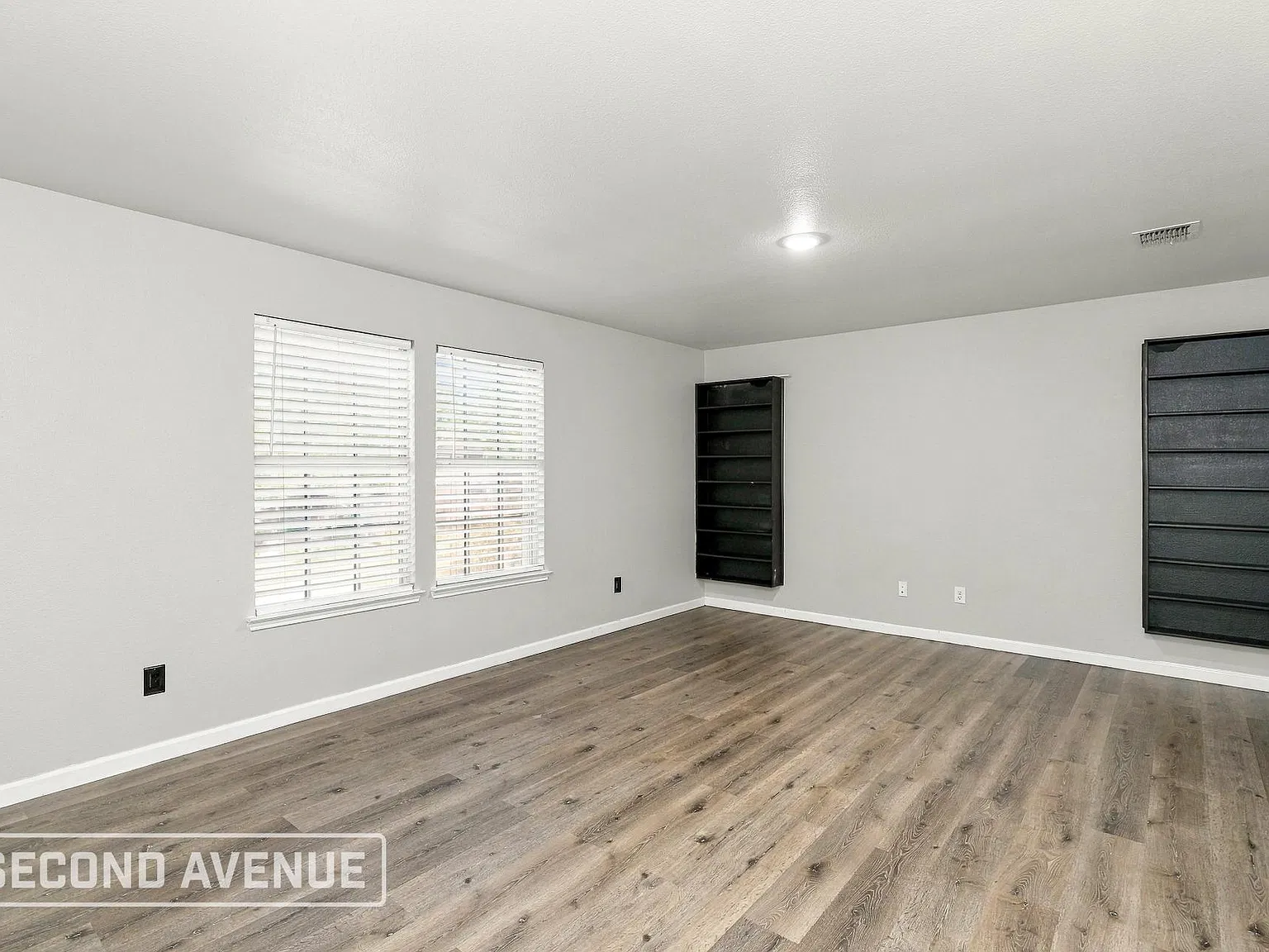 5 bed, 2.5 bath, 2641 sqft, $3,399 — Photo 4