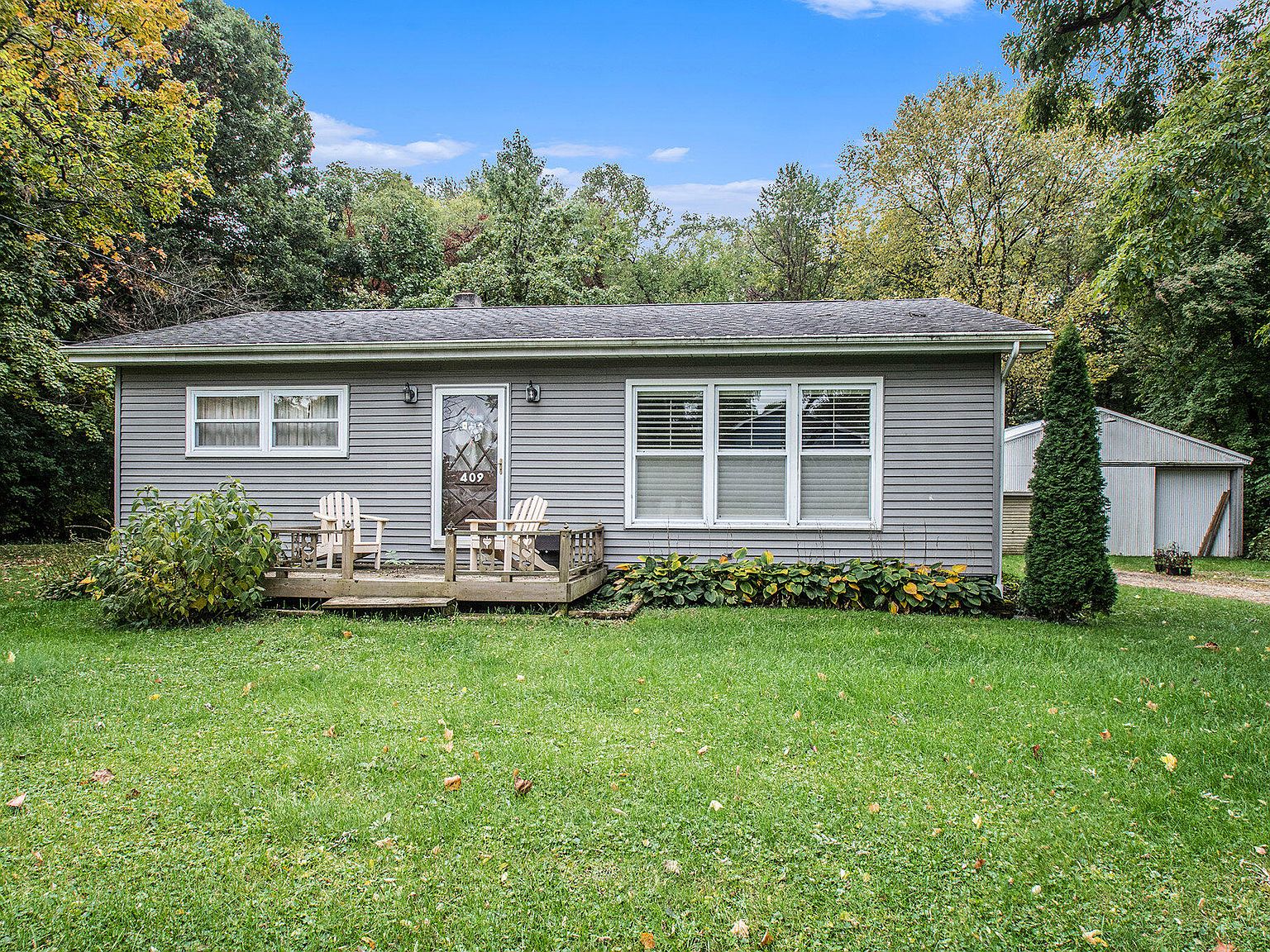 409 Pine St, Decatur, MI 49045 Zillow