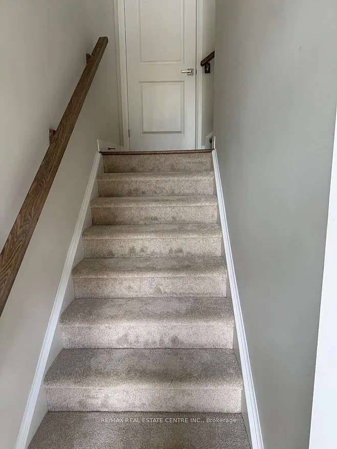 3 bed, $2,100 — Photo 3