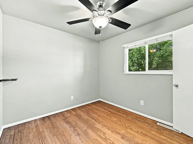 1407 Willshire Dr — Photo 18