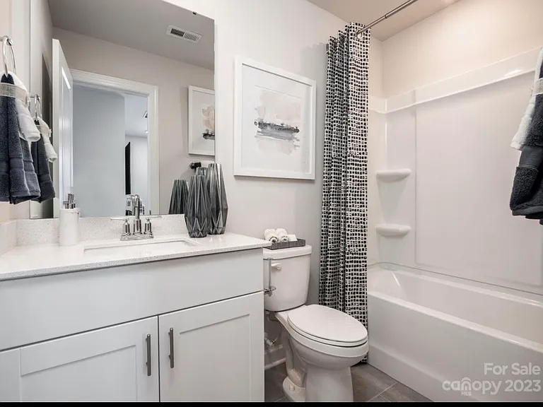 112 Cedar Knoll Cir — Photo 4