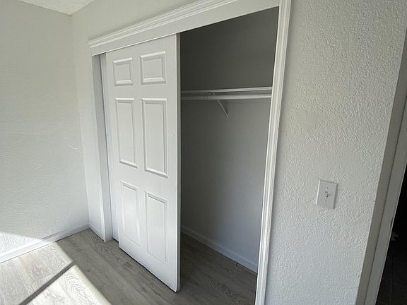5th image of 1101 Roselawn Ave APT D