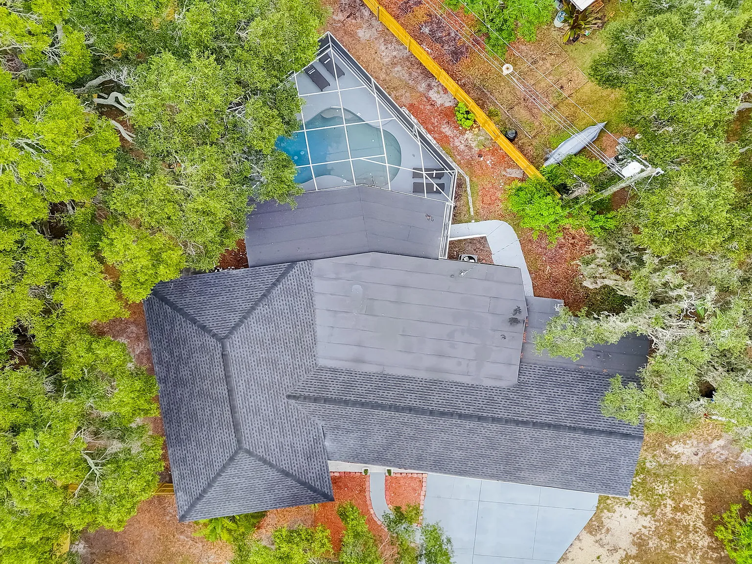 5 bed, 2724 sqft, $4,200 — Photo 4