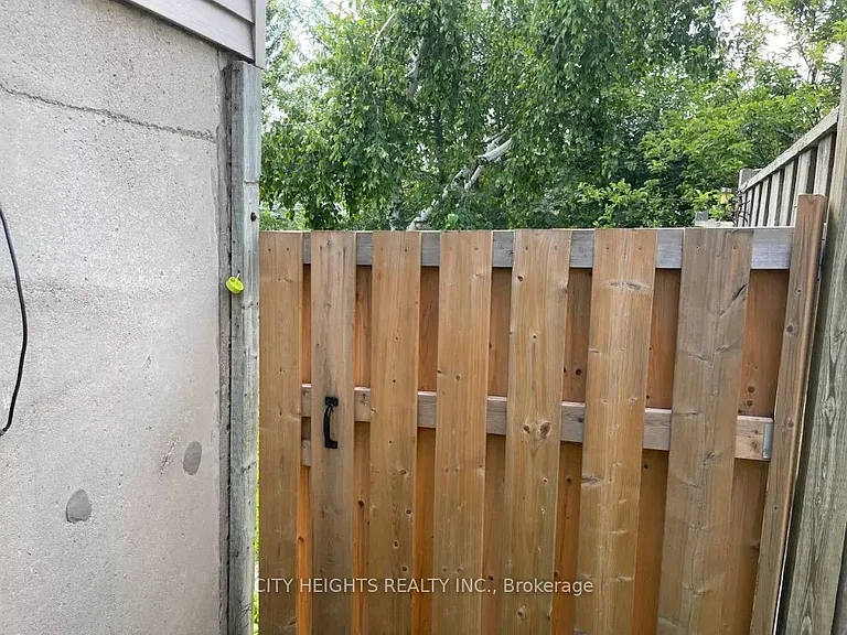 73 Hickling Trl #BASEMENT — Photo 6