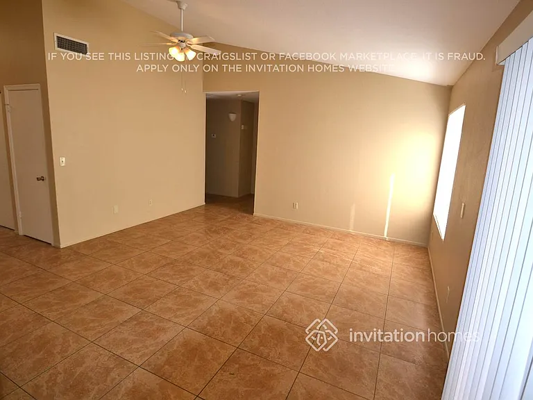 6432 W Christy Dr — Photo 3