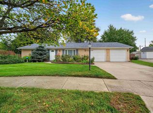 2215 Bryant Ct, Fort Wayne, IN 46819