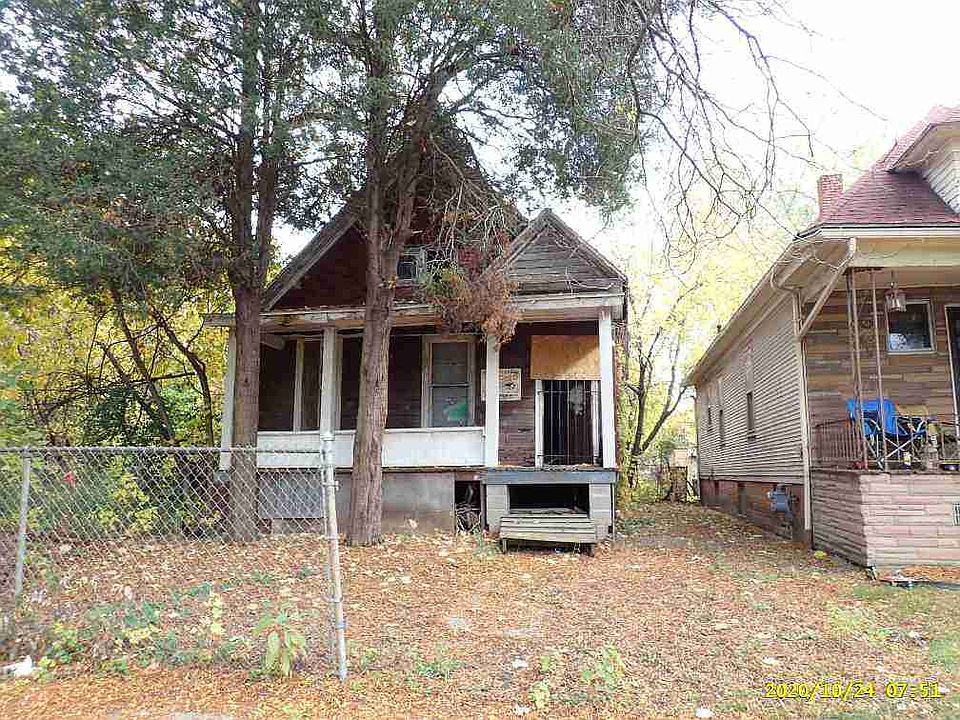 3876 Lovett