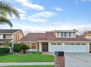 2322 N Linwood St, Santa Ana, CA 92705