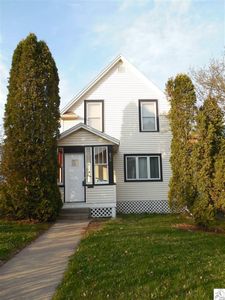 830 N 10th Ave E, Duluth, MN, 55805