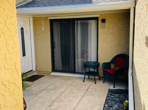 1431 Sheafe Ave NE APT 104