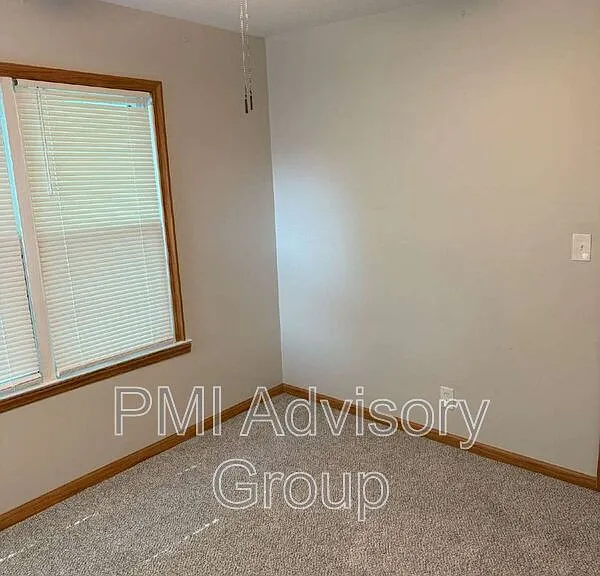 2706 SE Kentucky Ave — Photo 7