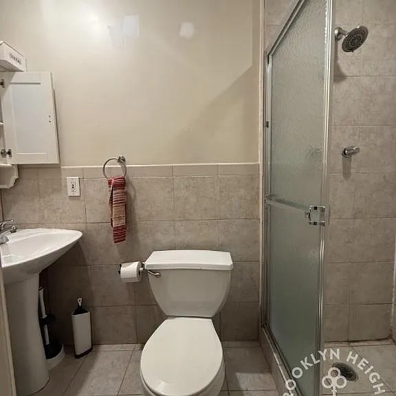 230 6th Ave #1 — Photo 7