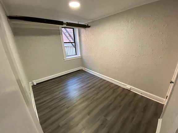 4th image of 245 McLean Ave #2