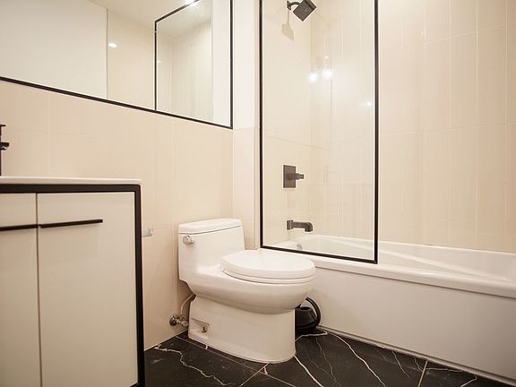 4th image of 164 Stuyvesant Ave APT 4F