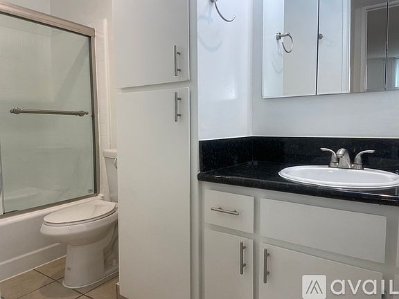 2nd image of 1617 N Poinsettia Pl #109
