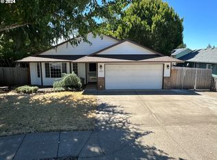 19358 Rollins St, Oregon City, OR