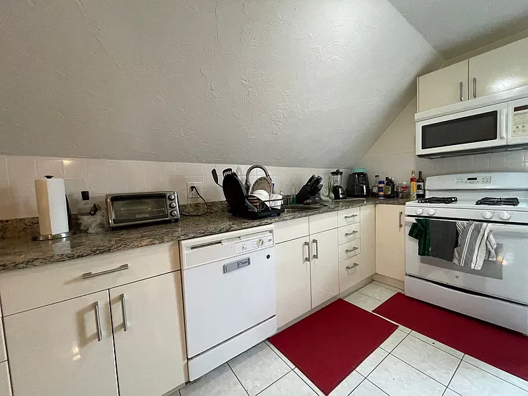 65 Fairbanks St #3 — Photo 20