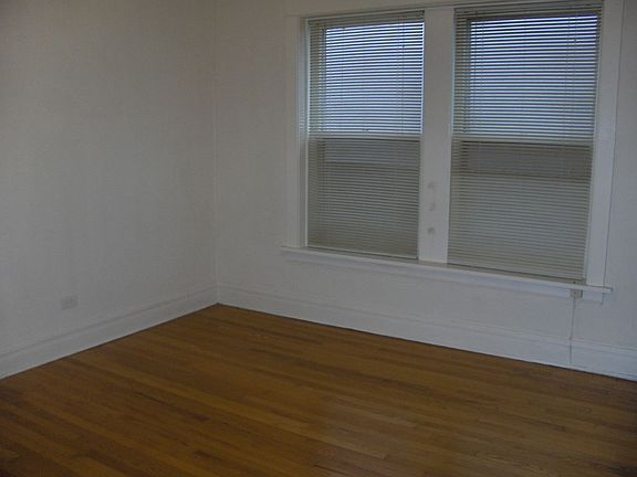 2nd image of 2903-09 Central St #302
