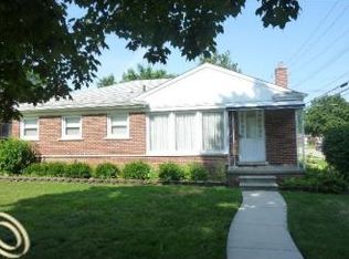9217 Columbia, Redford, MI 48239