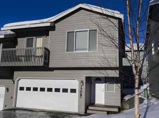 17067 Bowen Cir #91, Eagle River, AK 99577