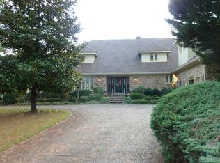 7449 Twin Brook Dr, Chattanooga, TN 37421