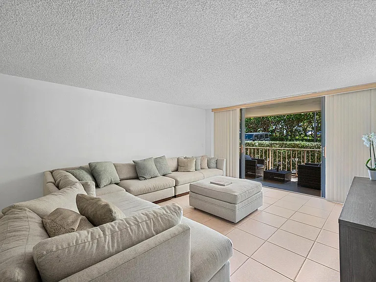 3200 S Ocean Blvd #A102 — Photo 8
