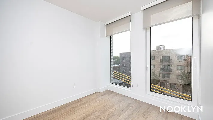 Bedroom, photo 2