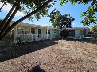 298 11th Ave SW, Largo, FL 33770