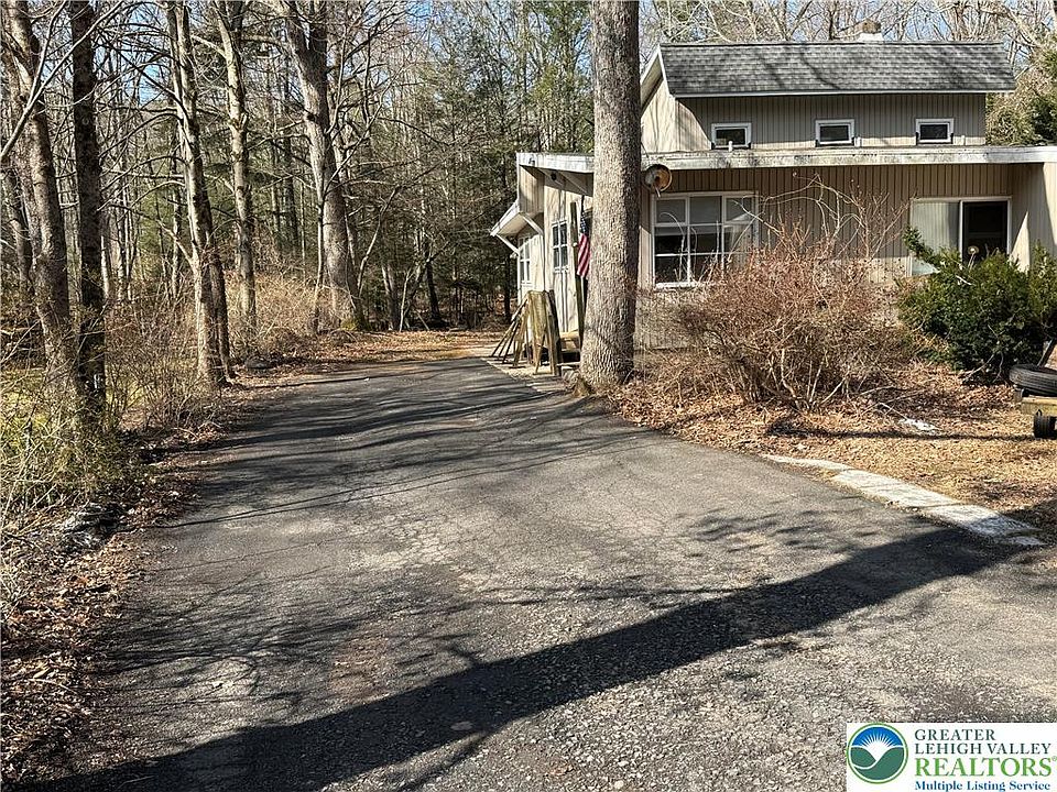 1st image of 102 Creek Dr