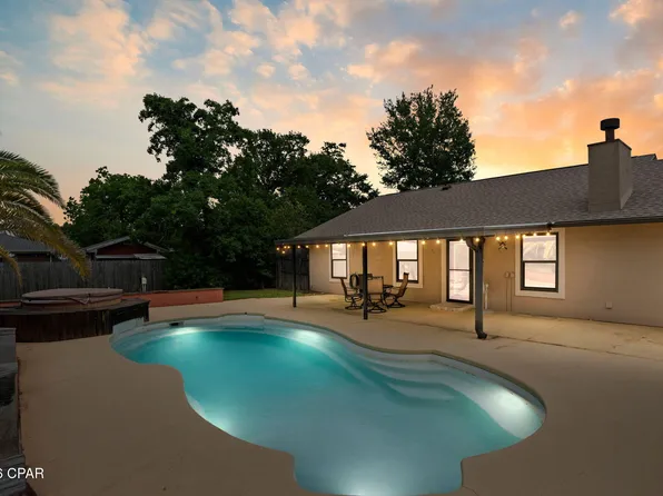 2921 Marron Dr, Panama City, FL 32405